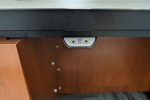 Pedestal: Height adjustment panel