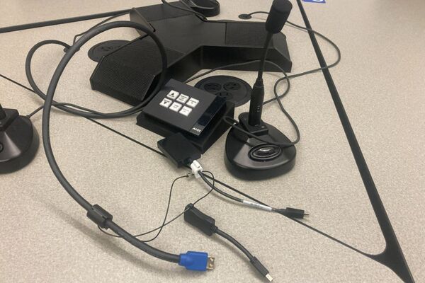 Connections for student provided laptops and push-to-talk microphone